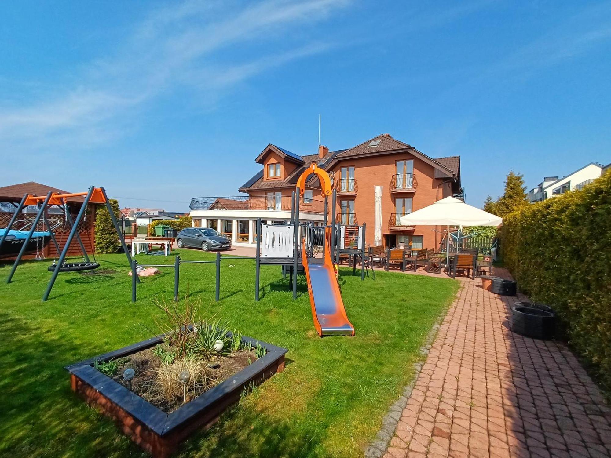 Apartamenty Levilla Рева Екстериор снимка