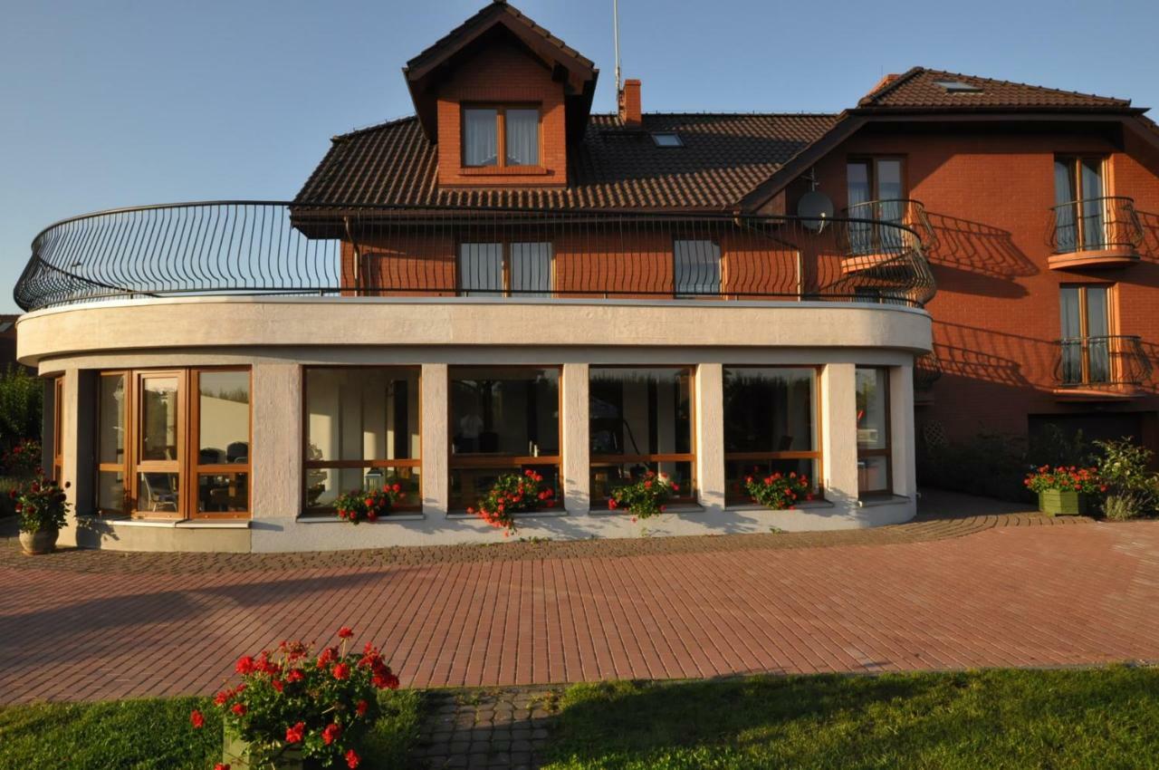 Apartamenty Levilla Рева Екстериор снимка